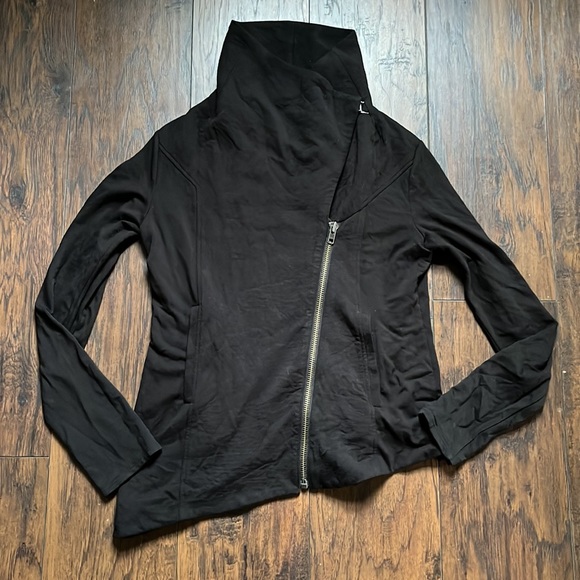 Helmut Lang Black Asymmetrical Zip Up Jacket - Picture 2 of 8